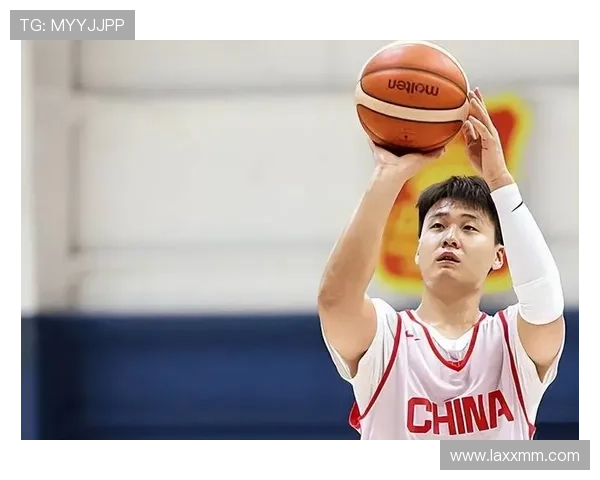 广东男篮为焦泊乔庆生赵睿周鹏蛋糕暴击上演欢乐时刻 广东男篮为焦泊乔庆生赵睿周鹏蛋糕暴击上演欢乐时刻
